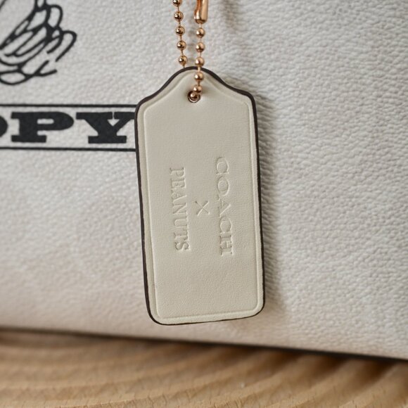 COACH x PEANUTS 2025 Molly Tote Bag 25 Signature Canvas Snoopy CBJ87 NEW - Picture 3 of 8